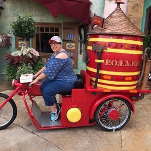 Meet your Posher, Lisa